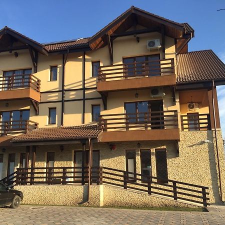 Pensiunea Royal Spa Piatra Neamţ Buitenkant foto