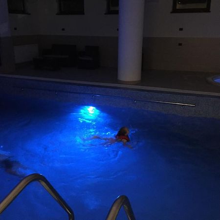 Pensiunea Royal Spa Piatra Neamţ Buitenkant foto