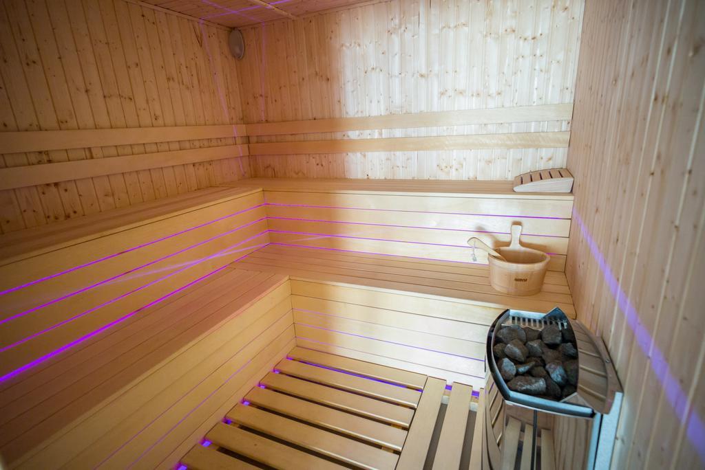 Pensiunea Royal Spa Piatra Neamţ Buitenkant foto