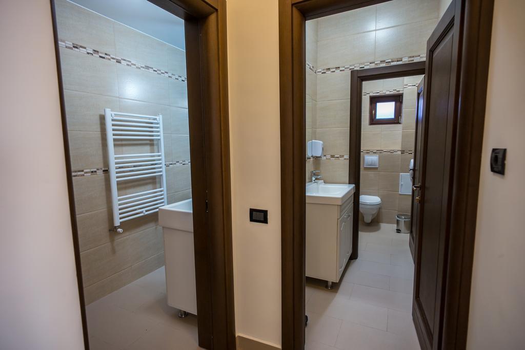 Pensiunea Royal Spa Piatra Neamţ Buitenkant foto